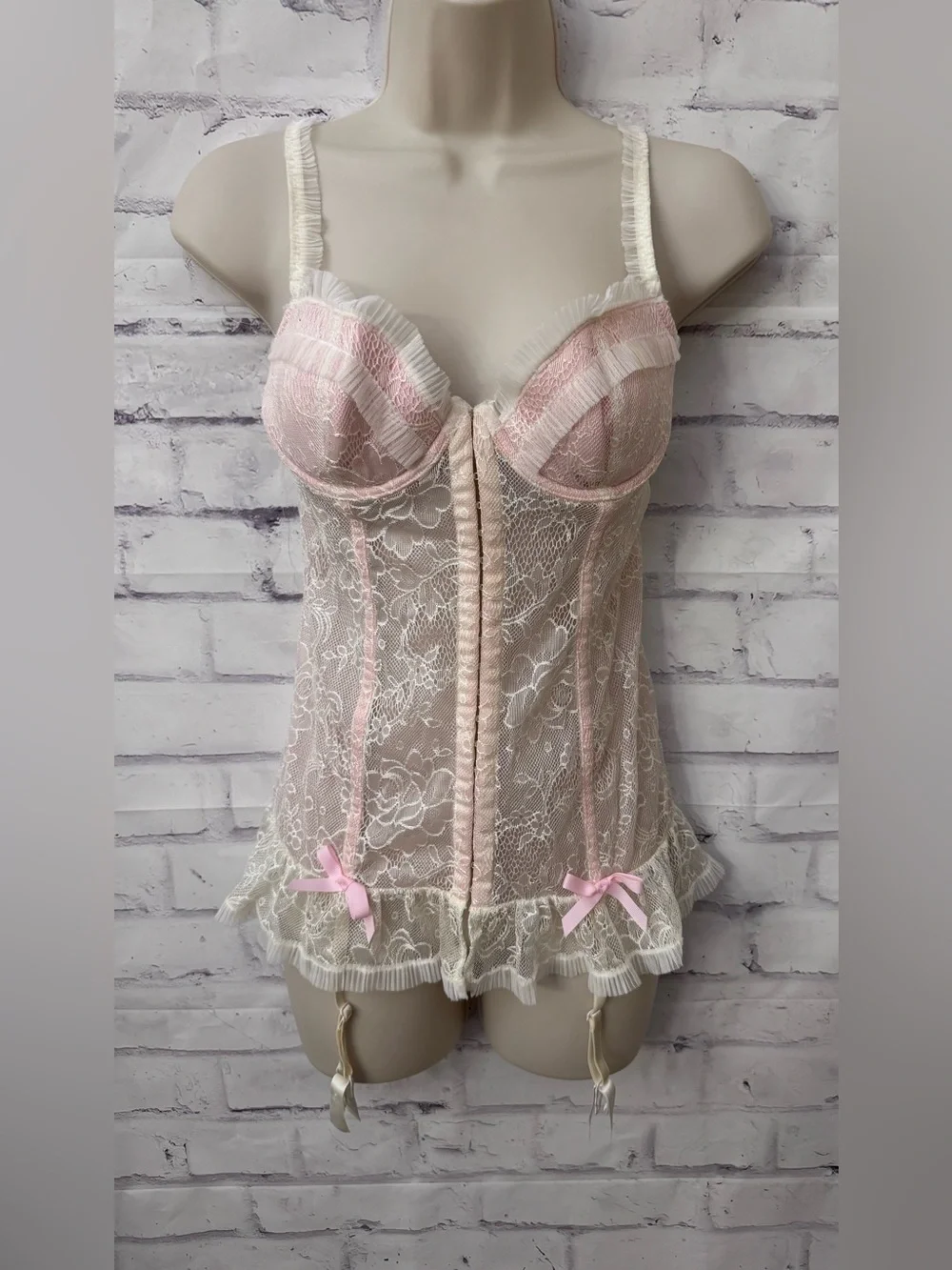 Vintage Y2K Victoria’s Secret Sexy Little Things 36B Ruffled Lace Corset Bustier